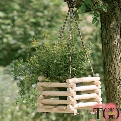 Accesorios. Jardinera colgante de madera Sésamo 25 x 25 x 20 cm detalle 1624