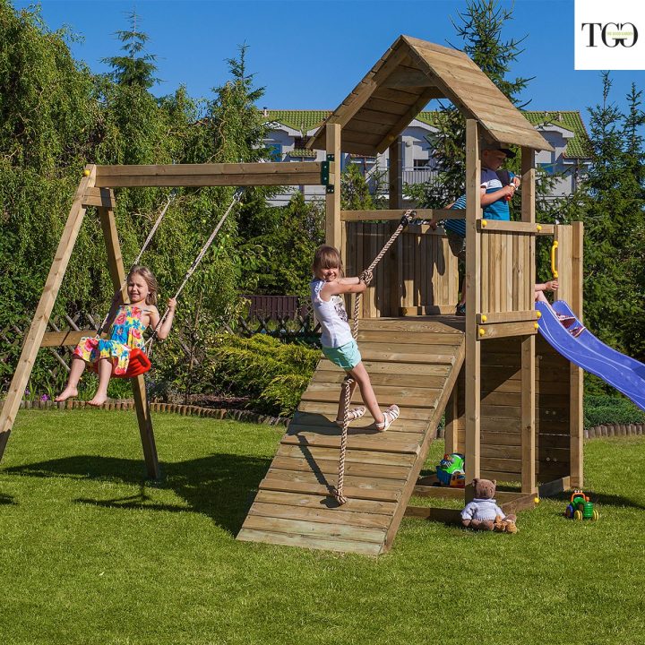 Tobogán, columpio y escalada de madera Fungoo Carol 3 Juego de jardín de madera