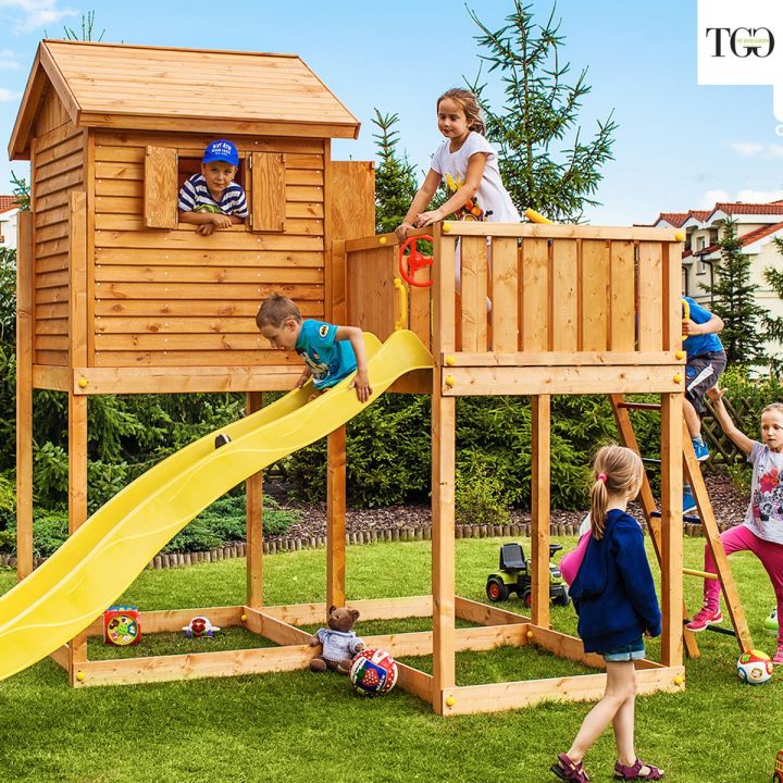 Casa de madera con tobogán MOVE MySIDE Juego de jardín de madera
