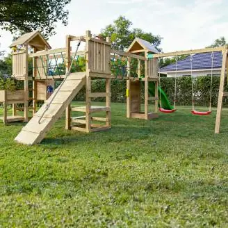 Parque infantil de madera Fungoo Optimizer con tobogán, columpios, estructura de escalada y cocina infantil