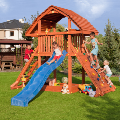 Casa de juegos gigante de teca Fungoo con tobogán, estructura de escalada y arenero